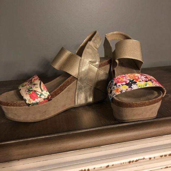 Wedges - Picture 2 of 2